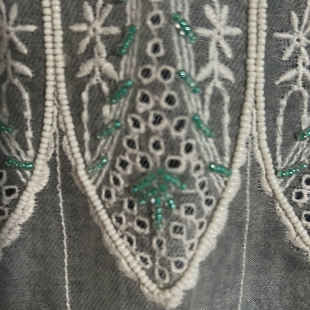 New: Levi s hand beaded unique design jean jacket with lace - Picture 4 of 7
